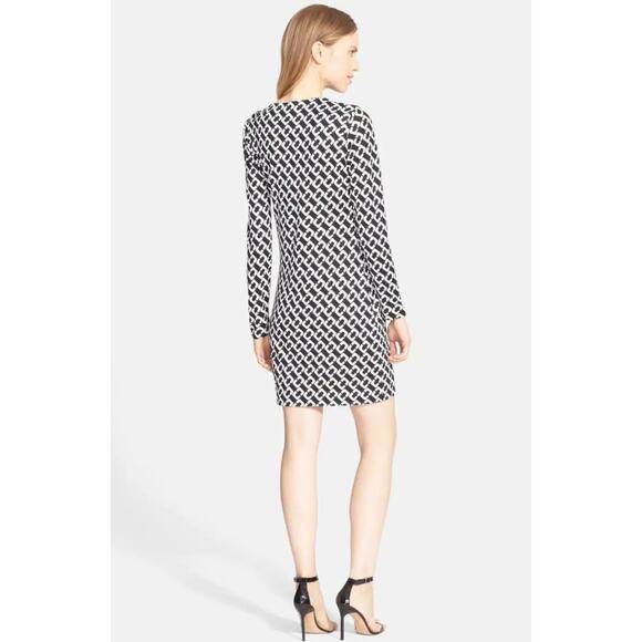 Diane von Furstenberg Reina Silk Chain Link Black White Mini Dress Womens Size 4 - Picture 7 of 11